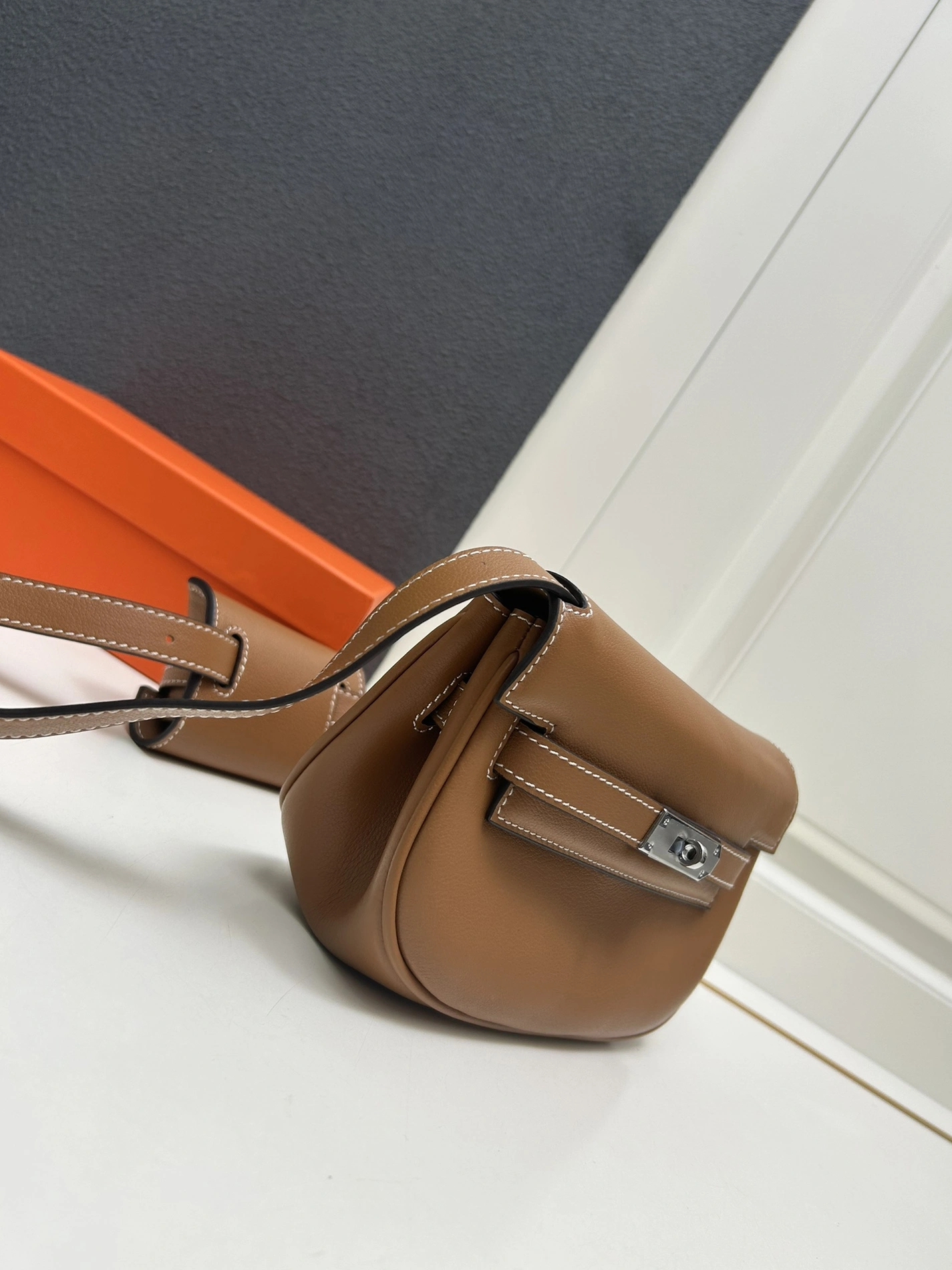 Hermes AAA Quality Belt Bags For Women Lightweight 5346