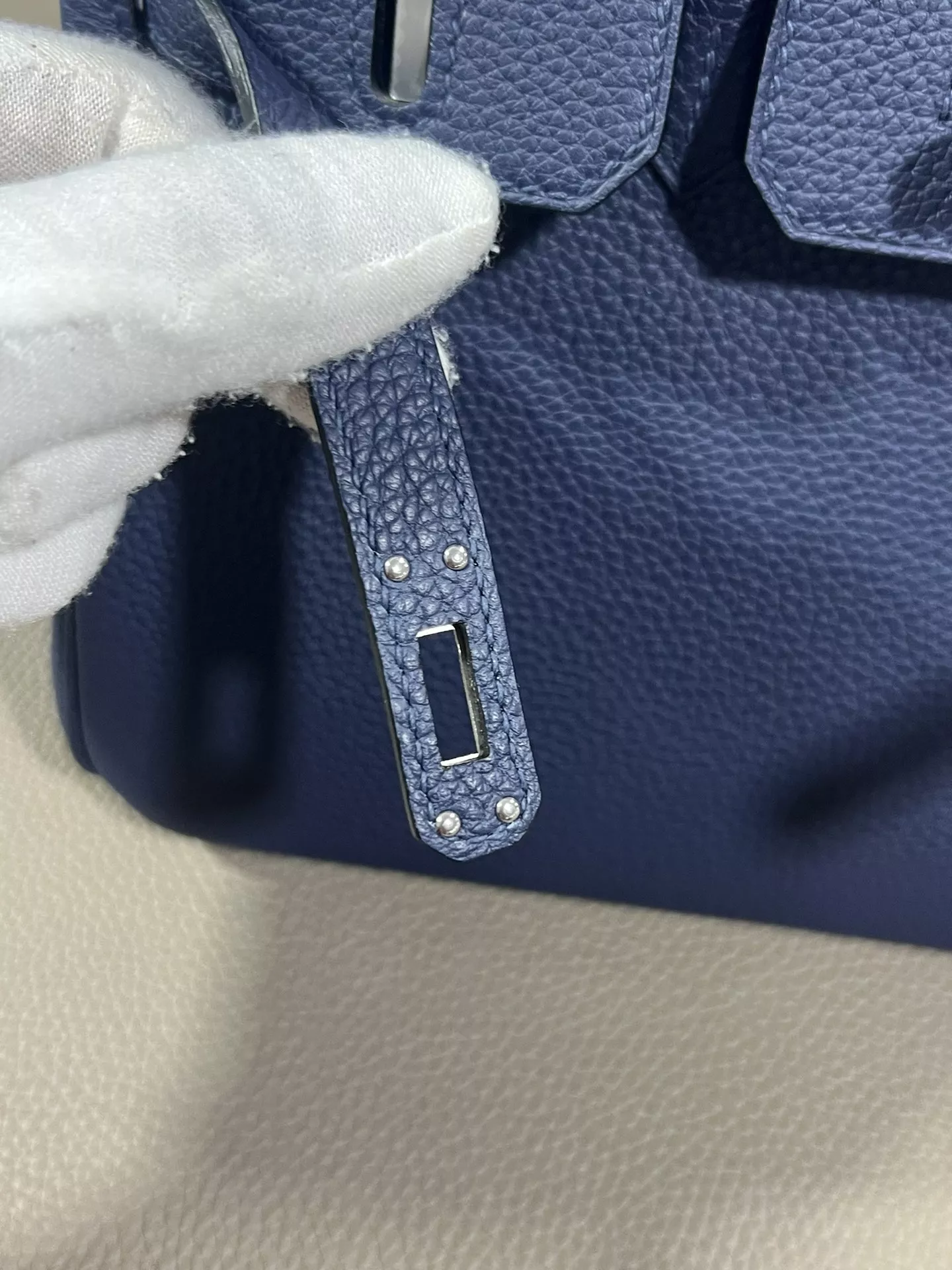 Hermes AAA Quality Handbags For Women Breathable 9325