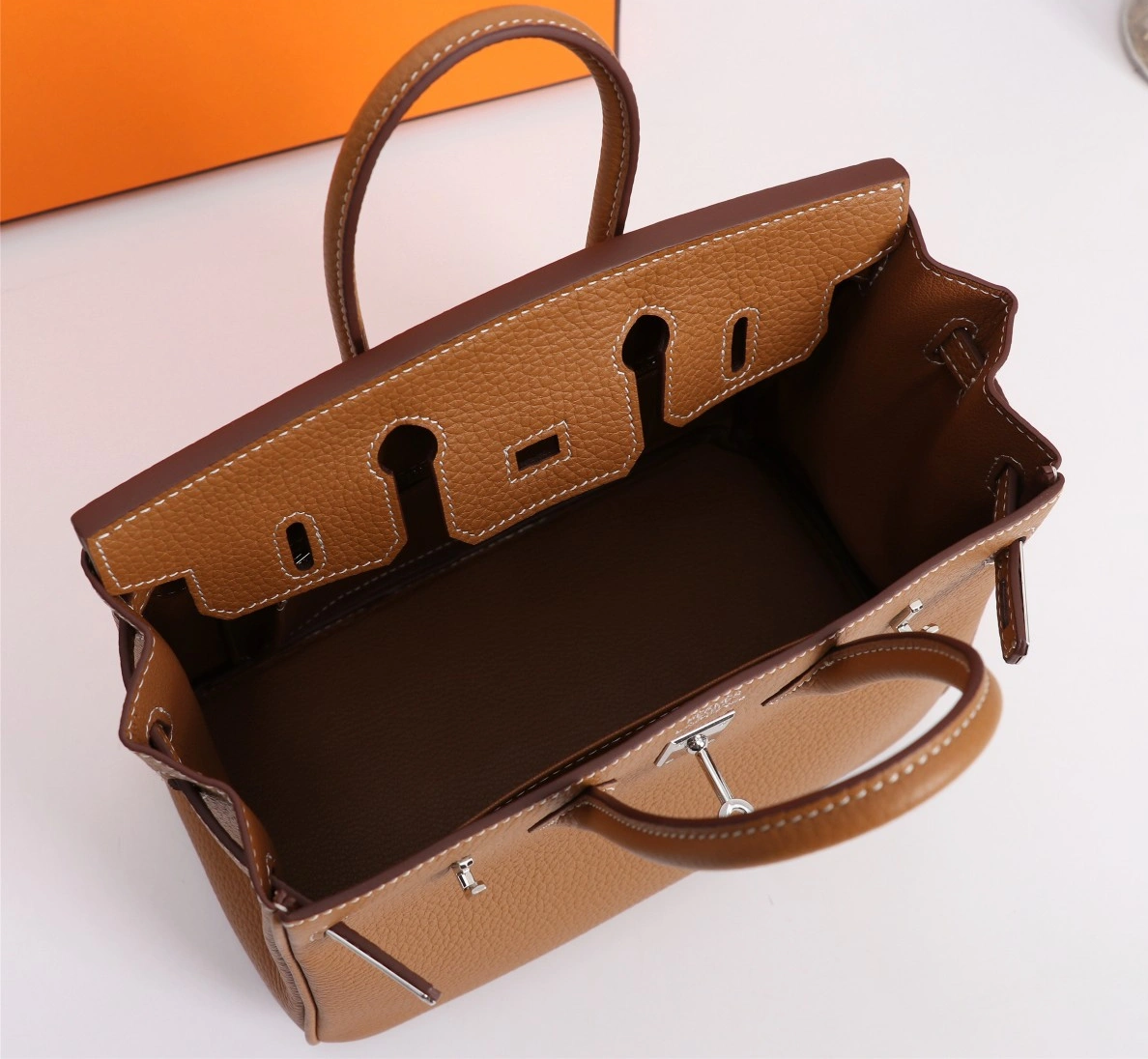 Hermes AAA Quality Handbags For Women Bright 5045