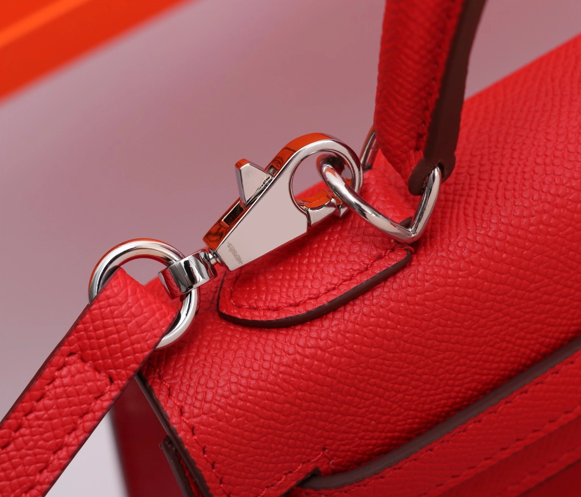 Hermes AAA Quality Handbags For Women Bright 670