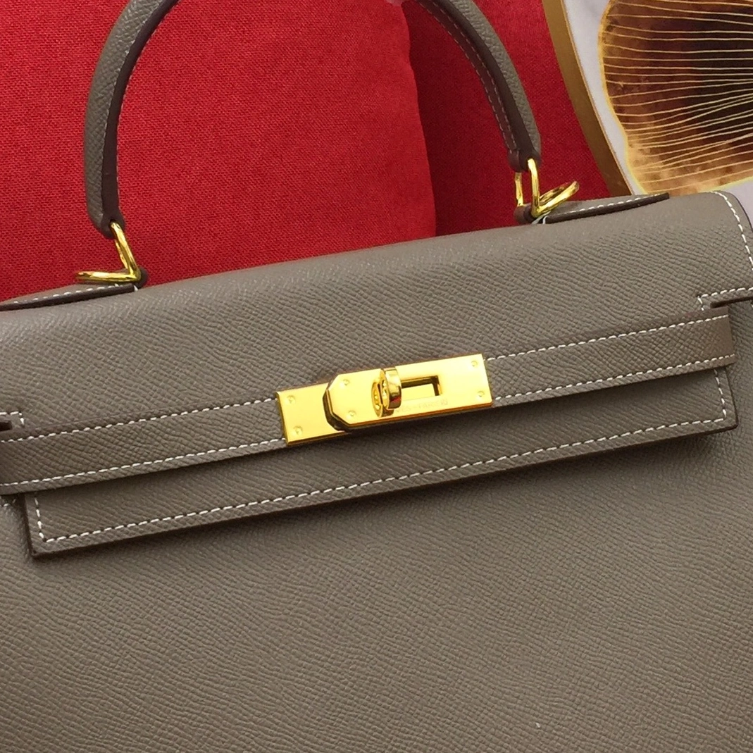Hermes AAA Quality Handbags For Women Cozy 1291