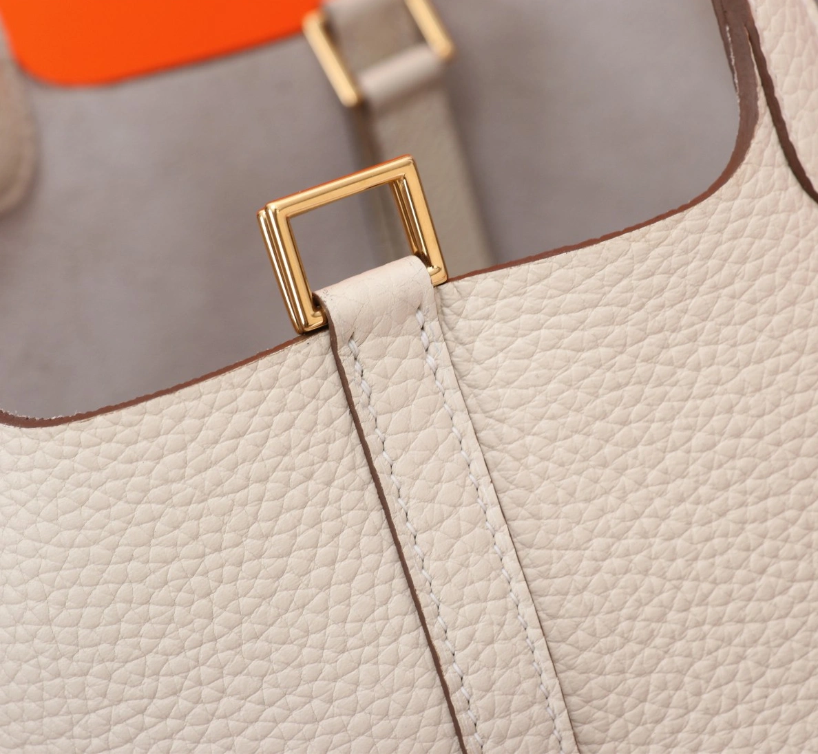 Hermes AAA Quality Handbags For Women Cozy 1357