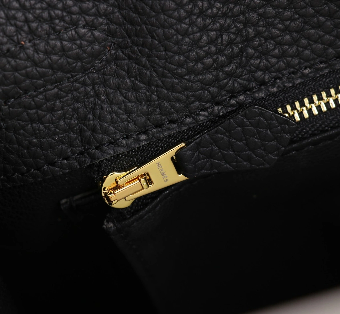 Hermes AAA Quality Handbags For Women Durable 2388