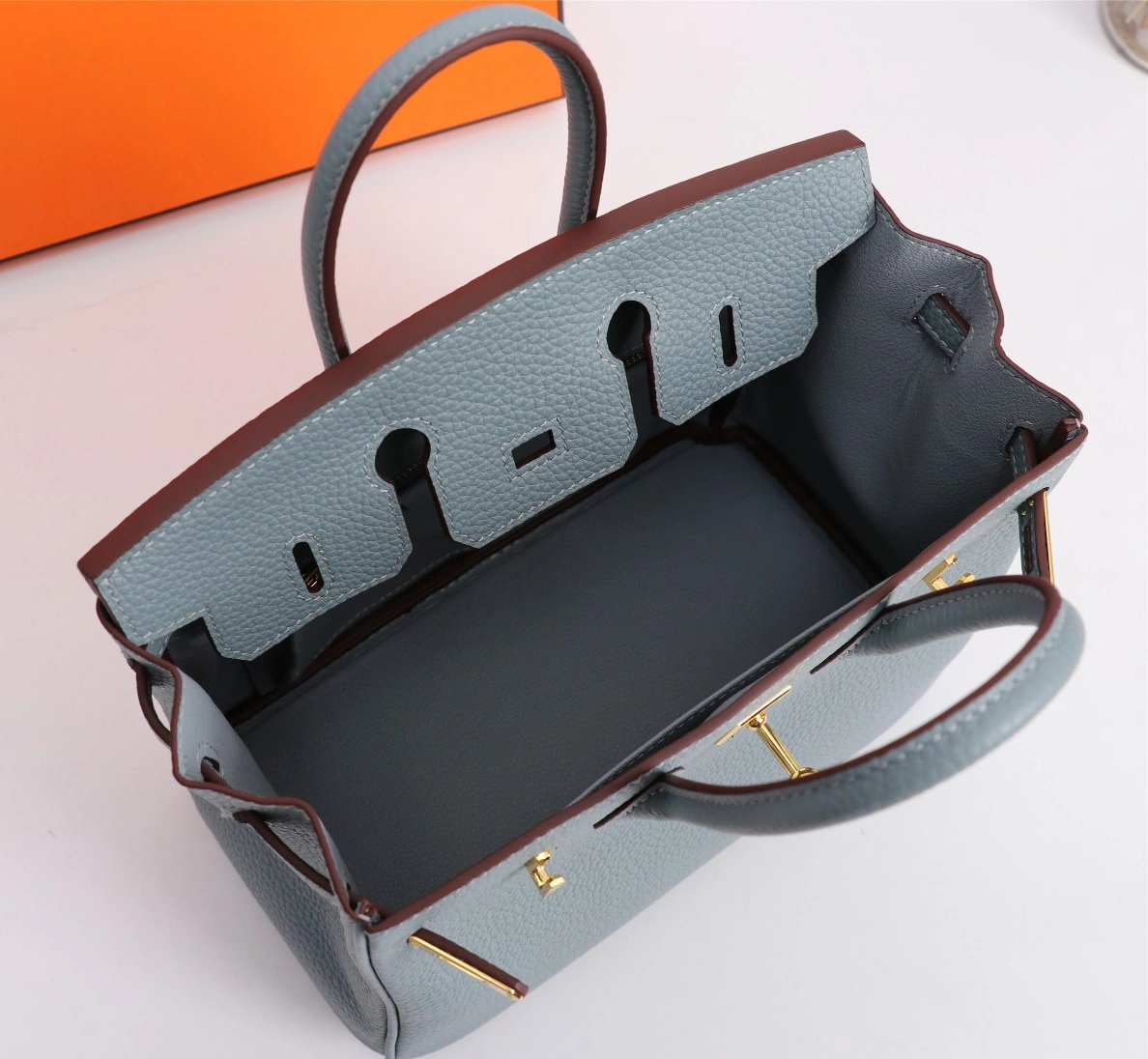 Hermes AAA Quality Handbags For Women Durable 8978