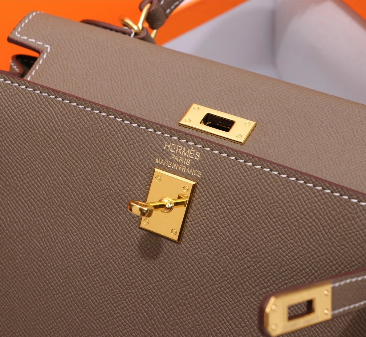 Hermes AAA Quality Handbags For Women EasyMatch 3835