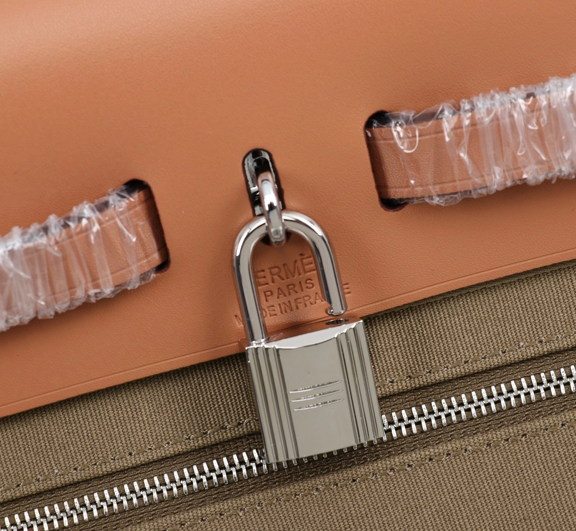 Hermes AAA Quality Handbags For Women EyeCatching 3386