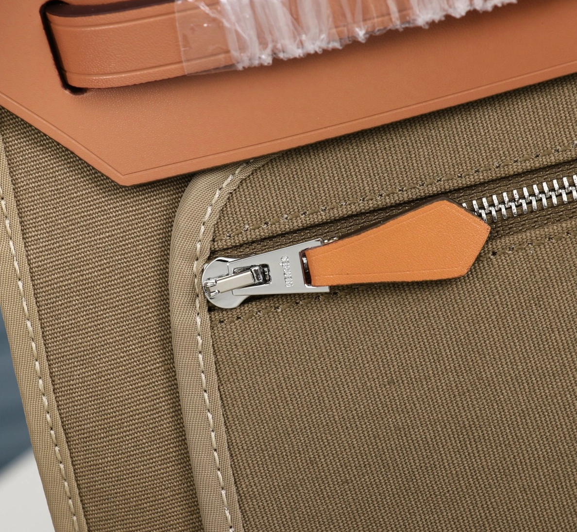 Hermes AAA Quality Handbags For Women EyeCatching 3386