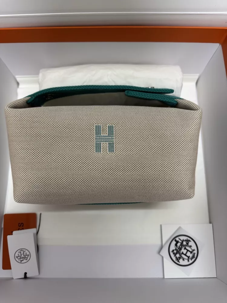 Hermes AAA Quality Handbags For Women GoAnywhere 7939
