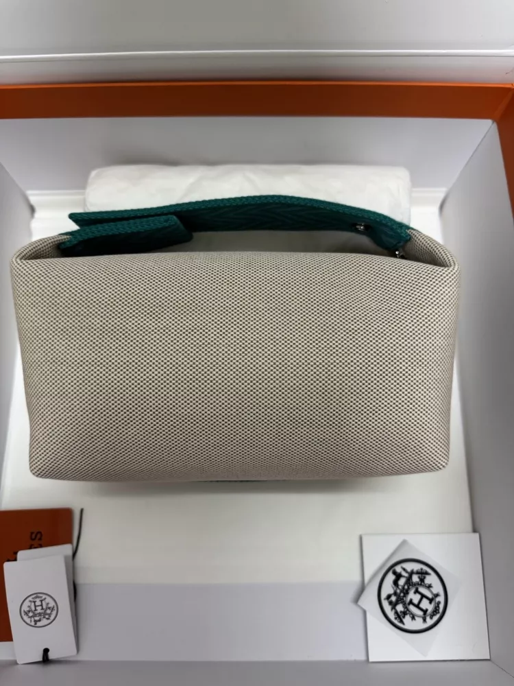 Hermes AAA Quality Handbags For Women GoAnywhere 7939