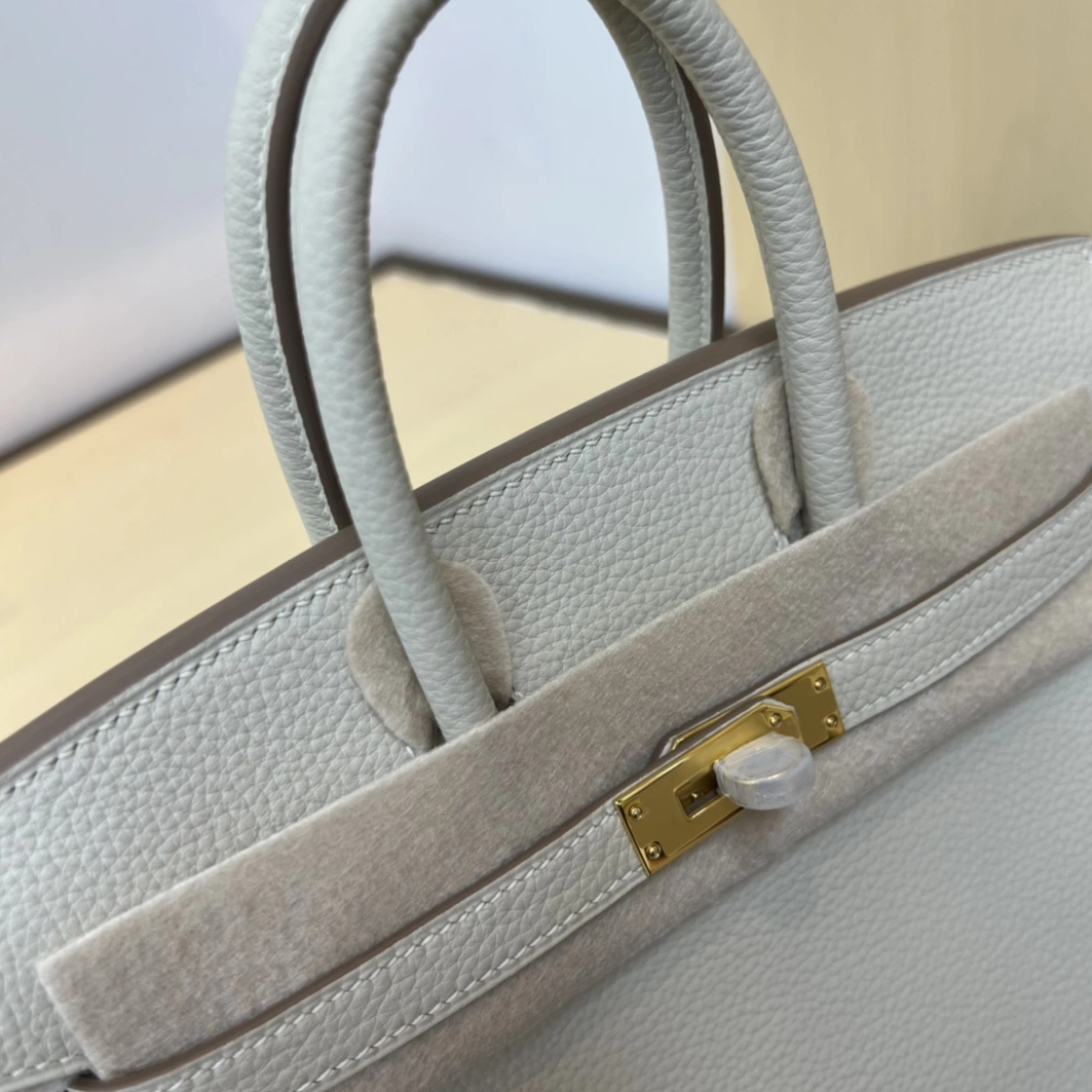 Hermes AAA Quality Handbags For Women Lightweight 479