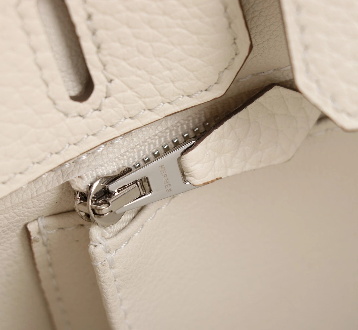 Hermes AAA Quality Handbags For Women Lightweight 5421