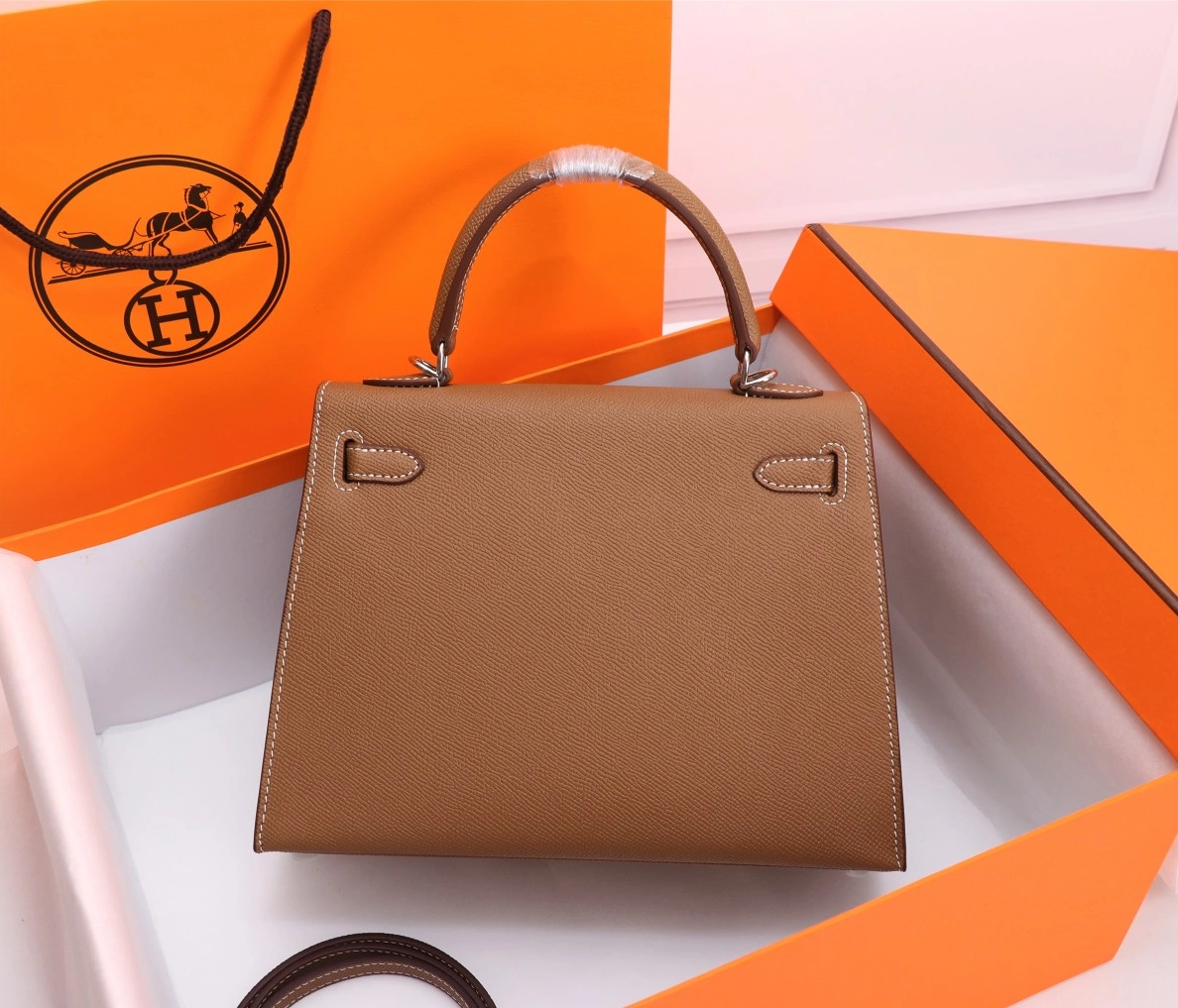 Hermes AAA Quality Handbags For Women Lightweight 7049