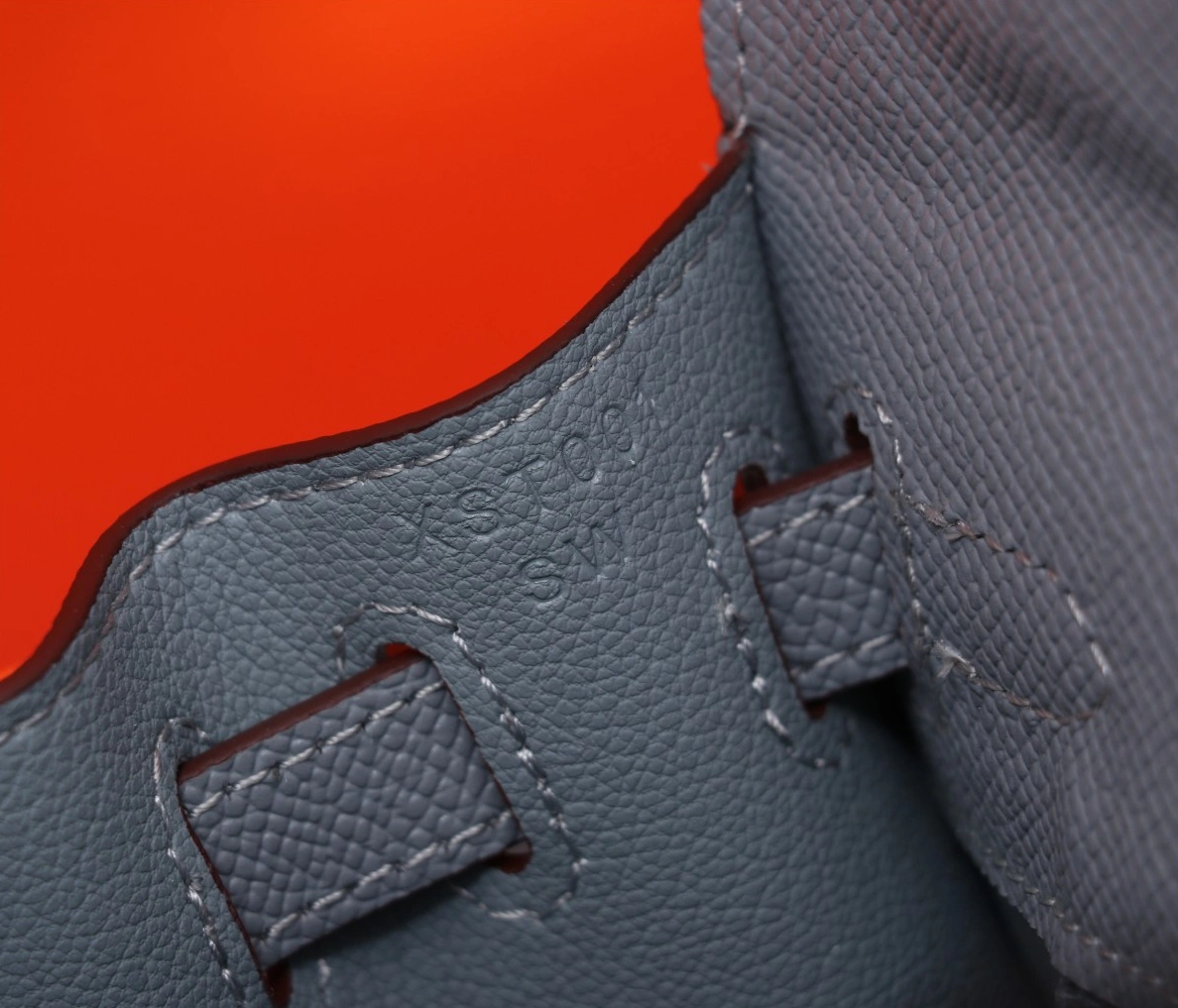 Hermes AAA Quality Handbags For Women Minimalist 5929