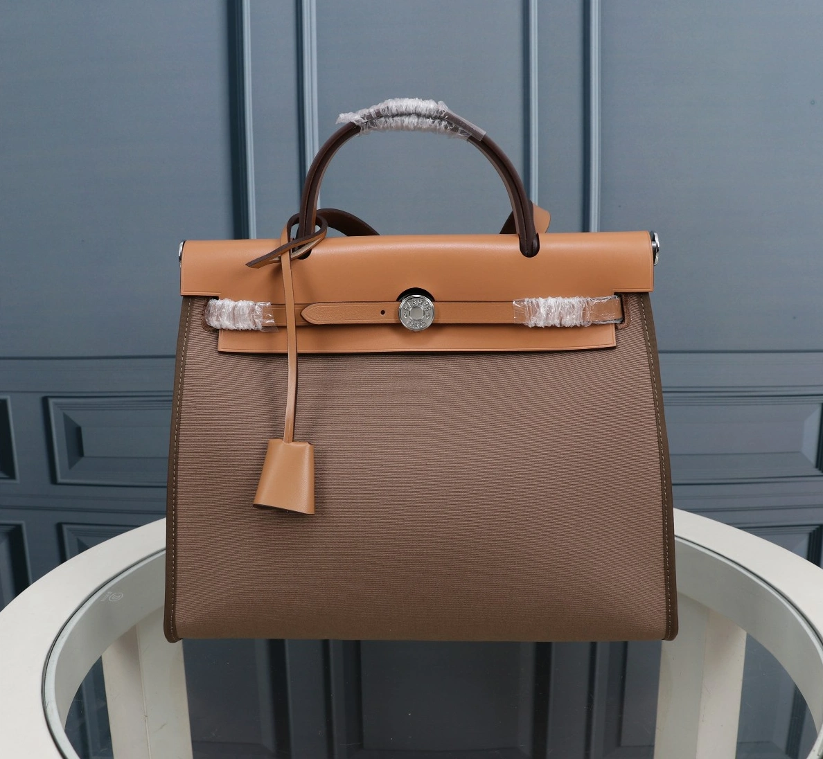 Hermes AAA Quality Handbags For Women Modern 9650