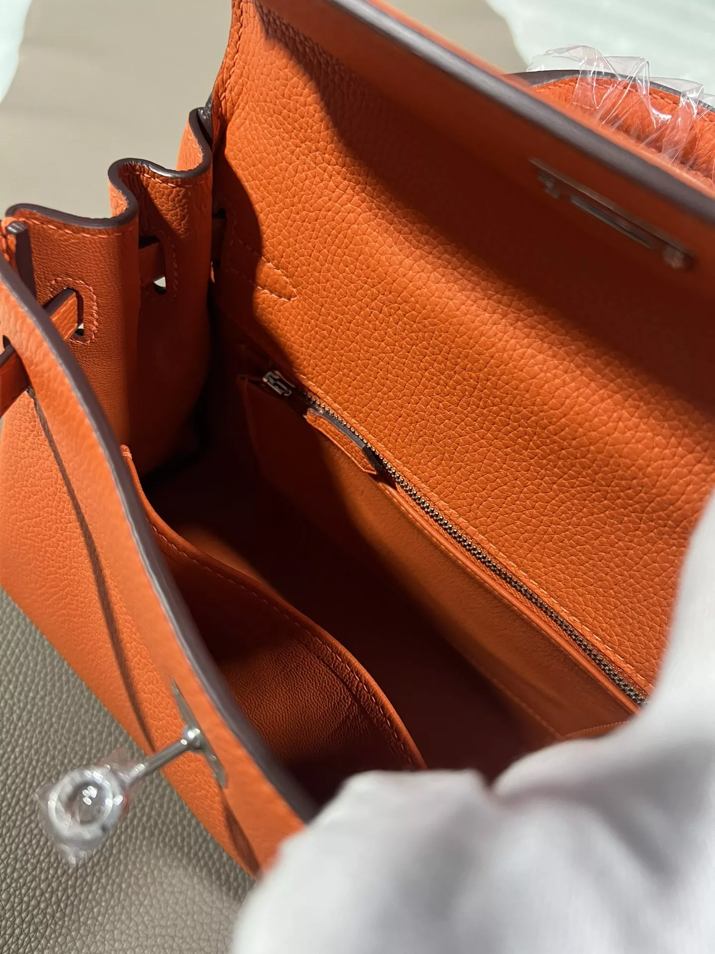 Hermes AAA Quality Handbags For Women ModernLook 2151