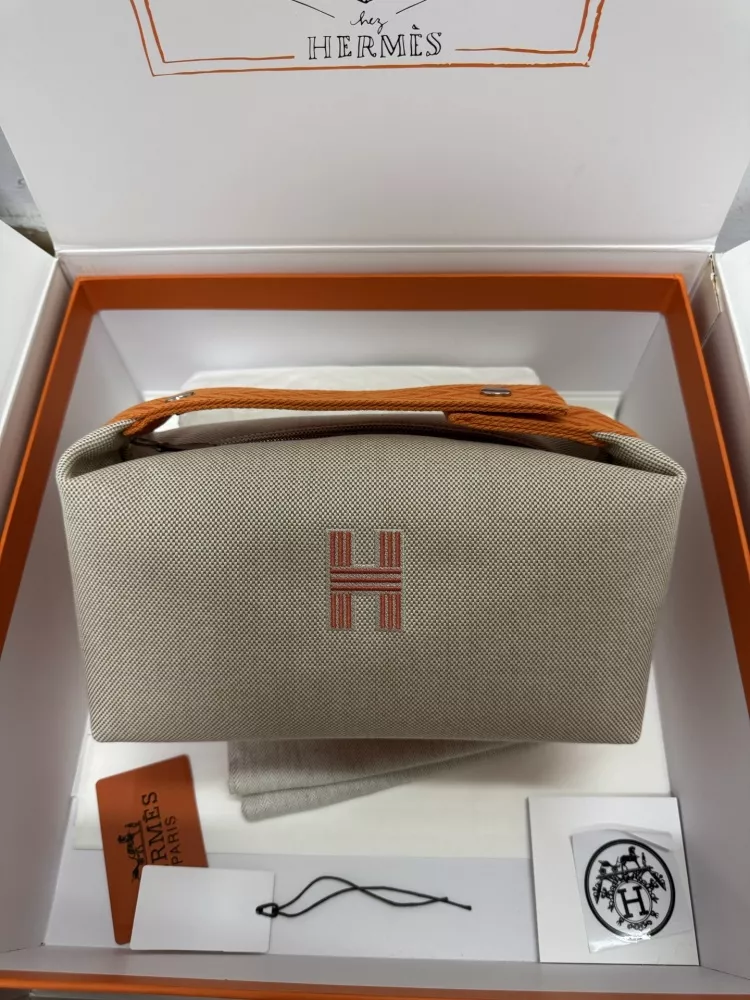 Hermes AAA Quality Handbags For Women Practical 3021