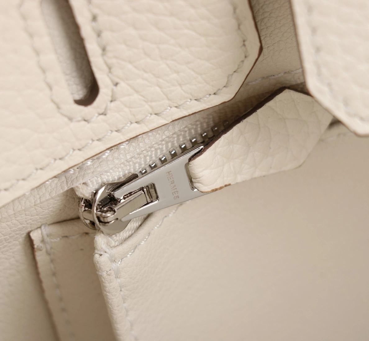 Hermes AAA Quality Handbags For Women Practical 6799