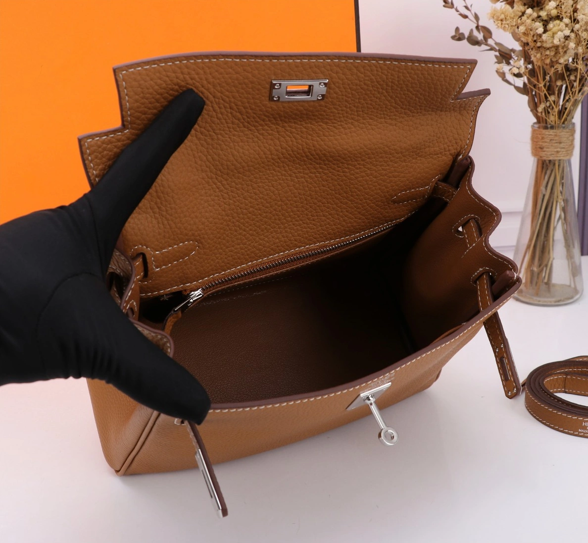 Hermes AAA Quality Handbags For Women Refined 8668