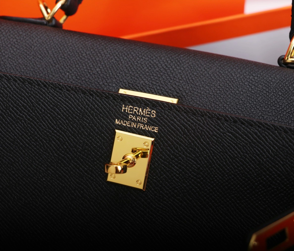 Hermes AAA Quality Handbags For Women Sleek 7514