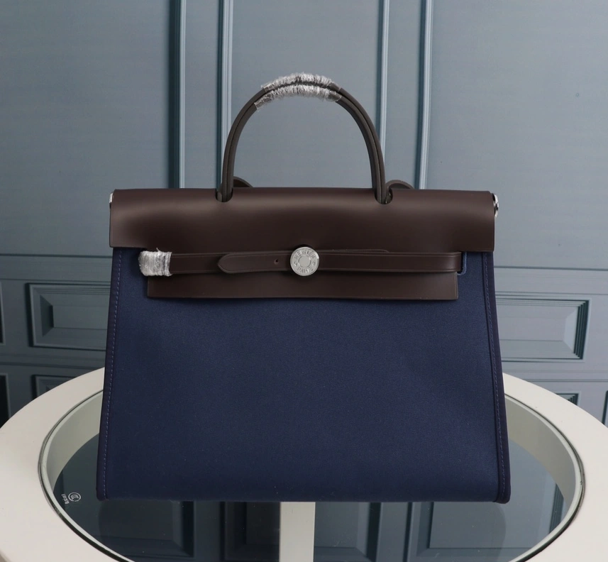 Hermes AAA Quality Handbags For Women StreetReady 2638