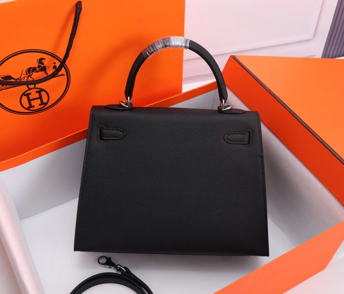 Hermes AAA Quality Handbags For Women StreetReady 4742