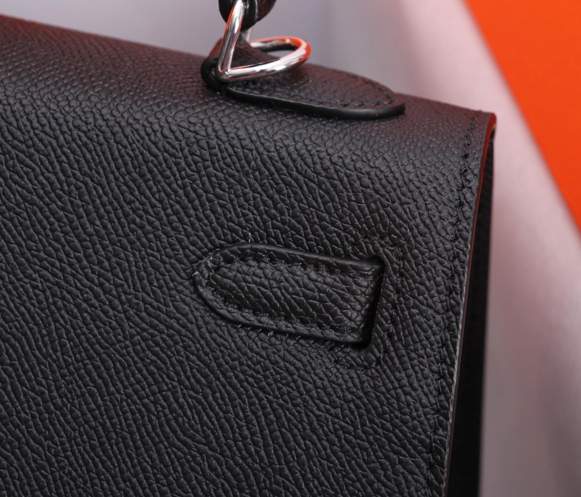 Hermes AAA Quality Handbags For Women Trendsetting 2526