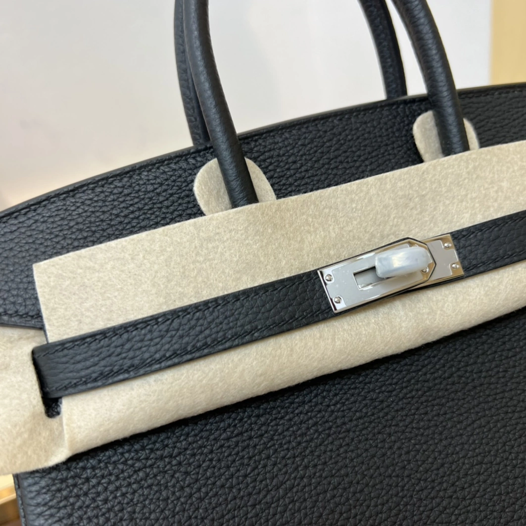 Hermes AAA Quality Handbags For Women Trendsetting 4324