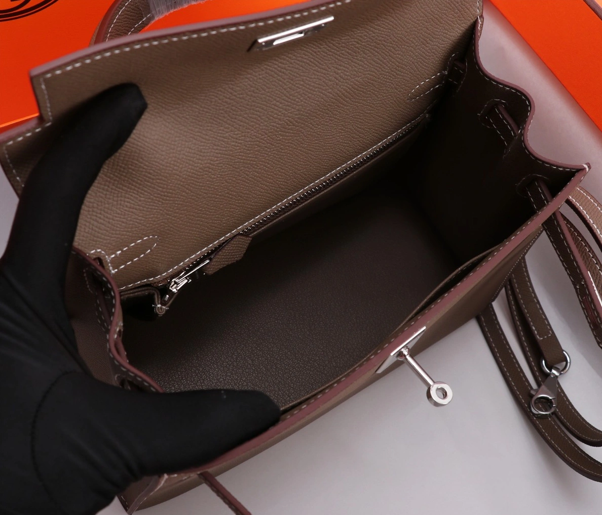 Hermes AAA Quality Handbags For Women Trendy 157