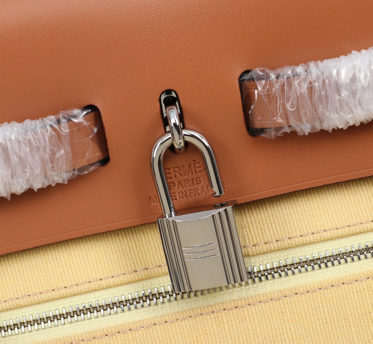 Hermes AAA Quality Handbags For Women Versatile 2138