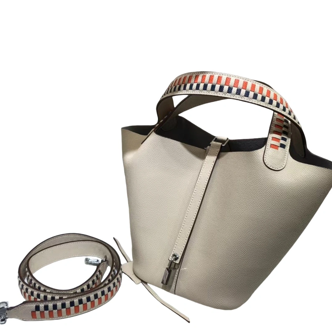 Hermes AAA Quality Handbags For Women Versatile 9520