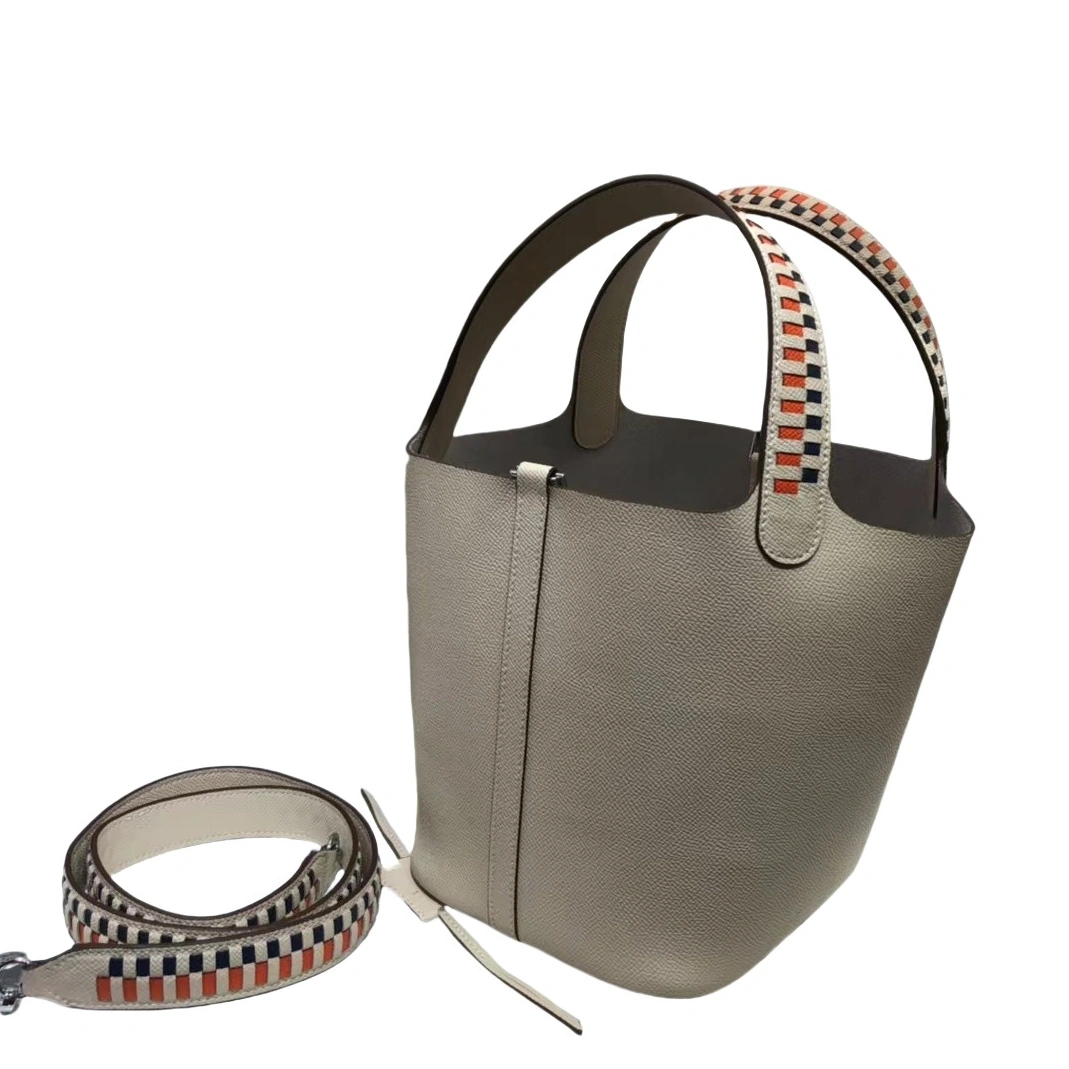 Hermes AAA Quality Handbags For Women Versatile 9520