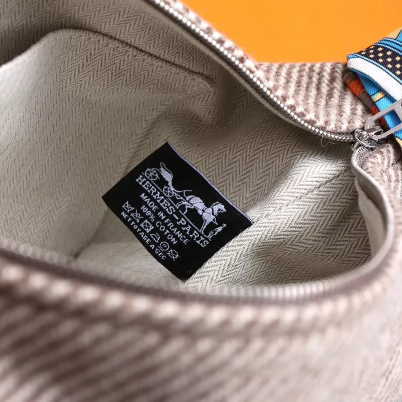 Hermes AAA Quality Handbags For Women Versatile 9889