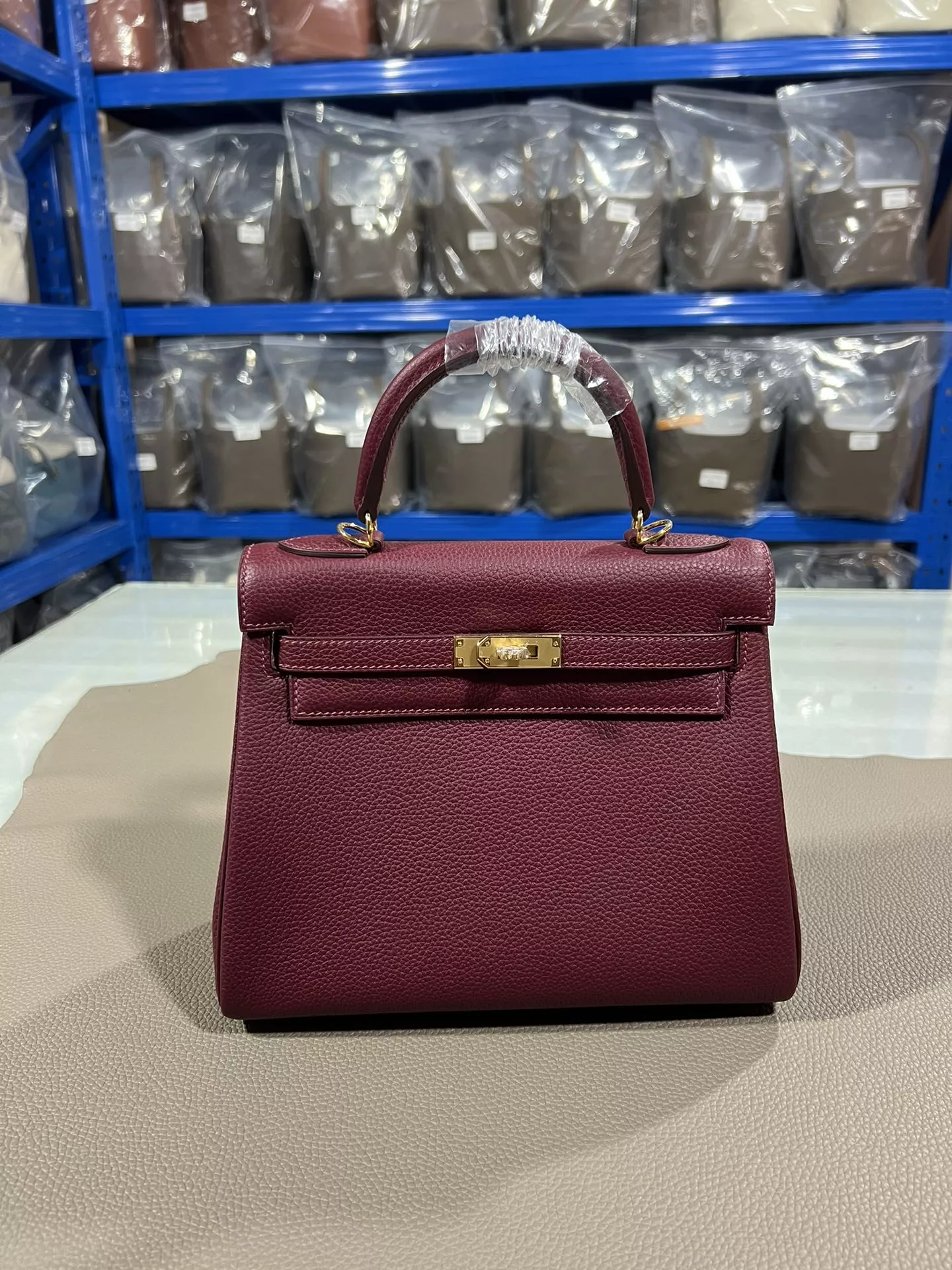 Hermes AAA Quality Handbags For Women Vibrant 9144