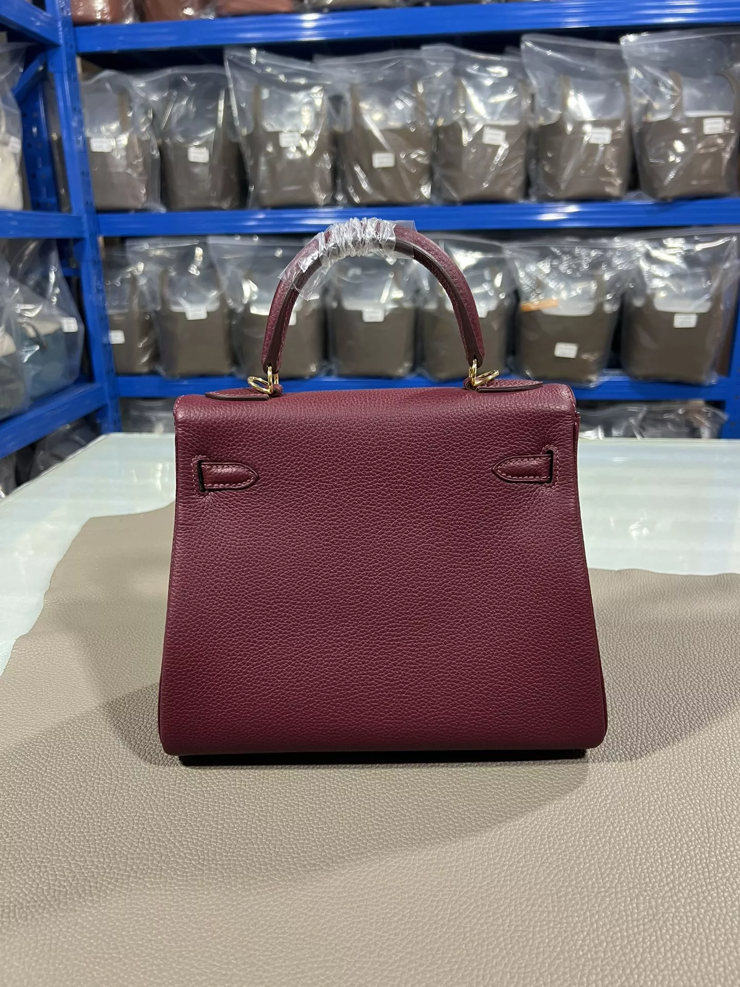 Hermes AAA Quality Handbags For Women Vibrant 9144