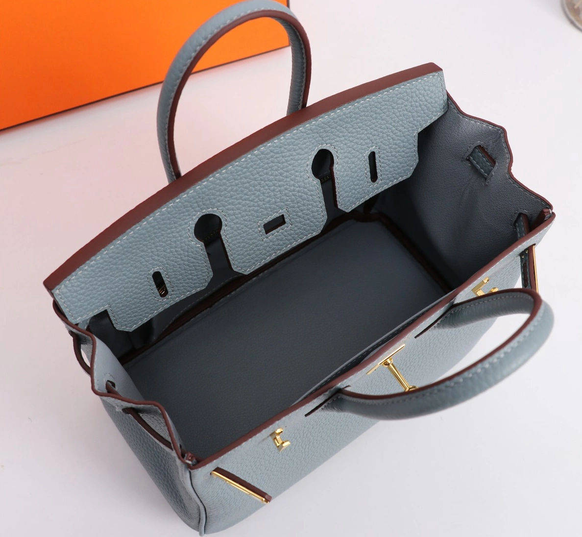 Hermes AAA Quality Handbags For Women WellDesigned 8091