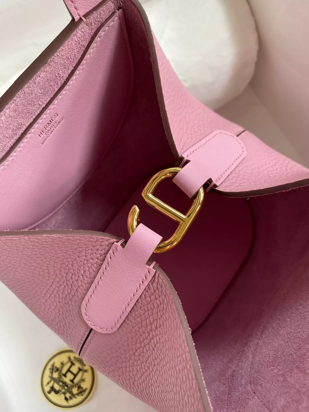 Hermes AAA Quality Handbags In Gold For Women Comfortable 251