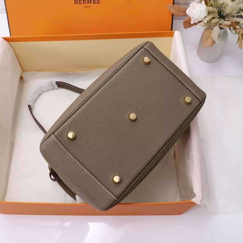 Hermes AAA Quality Handbags In Gold For Women GoAnywhere 4396