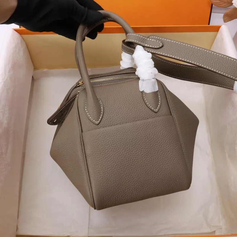 Hermes AAA Quality Handbags In Gold For Women GoAnywhere 4396