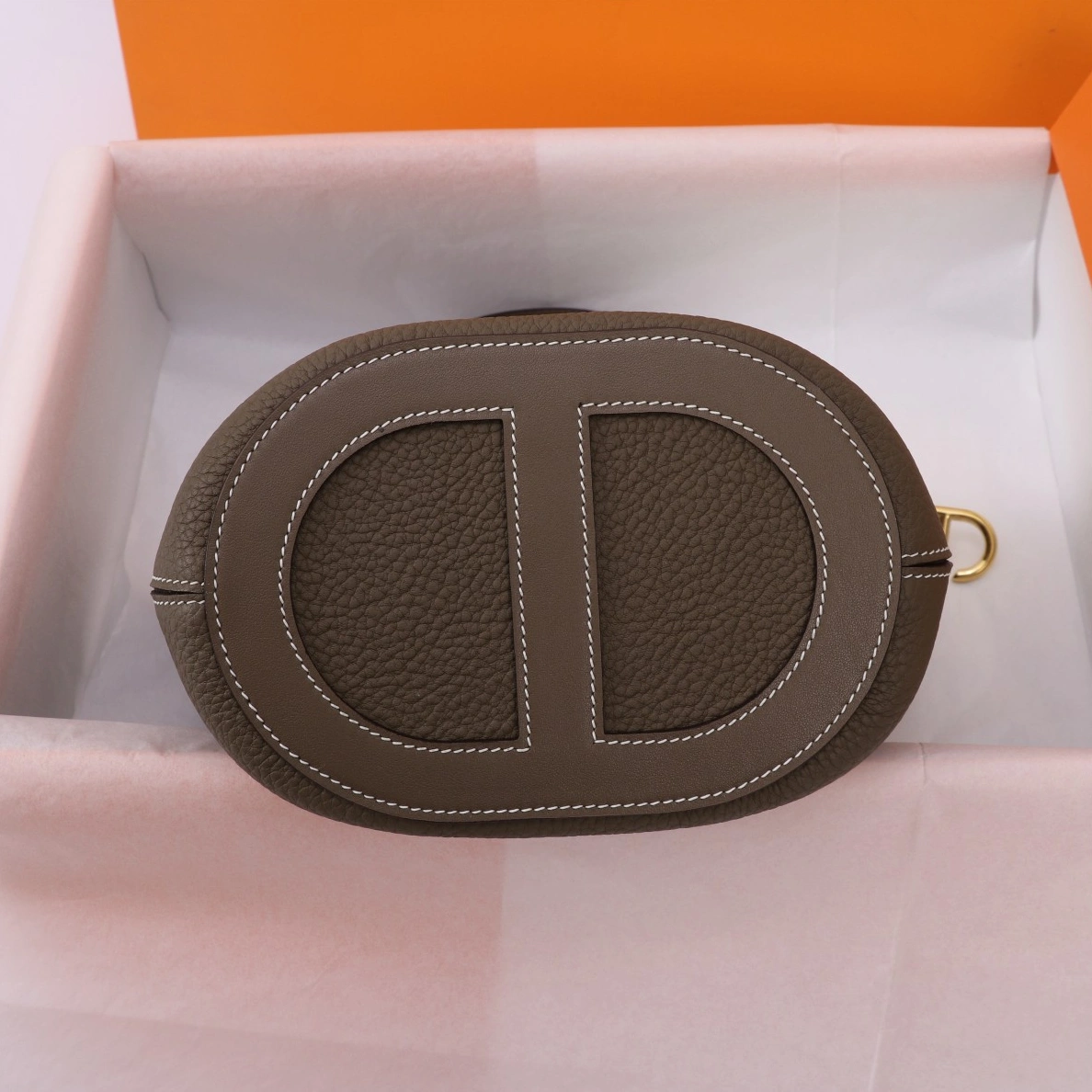 Hermes AAA Quality Handbags In Gold For Women NewStyle 8573