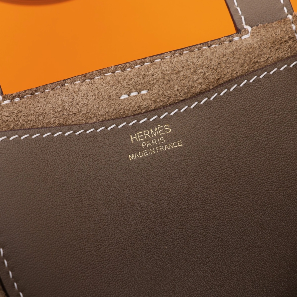 Hermes AAA Quality Handbags In Gold For Women NewStyle 8573
