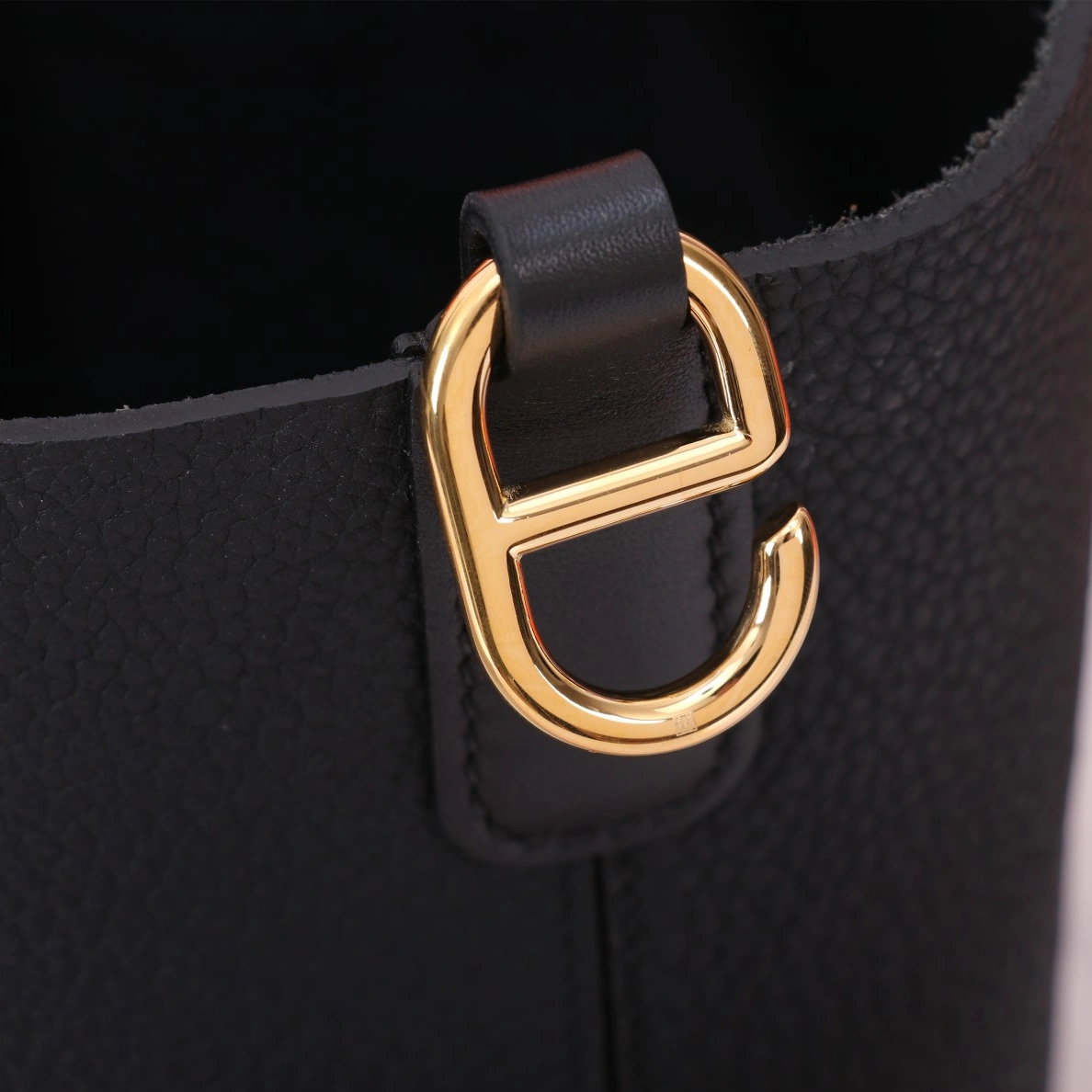 Hermes AAA Quality Handbags In Gold For Women Practical 494