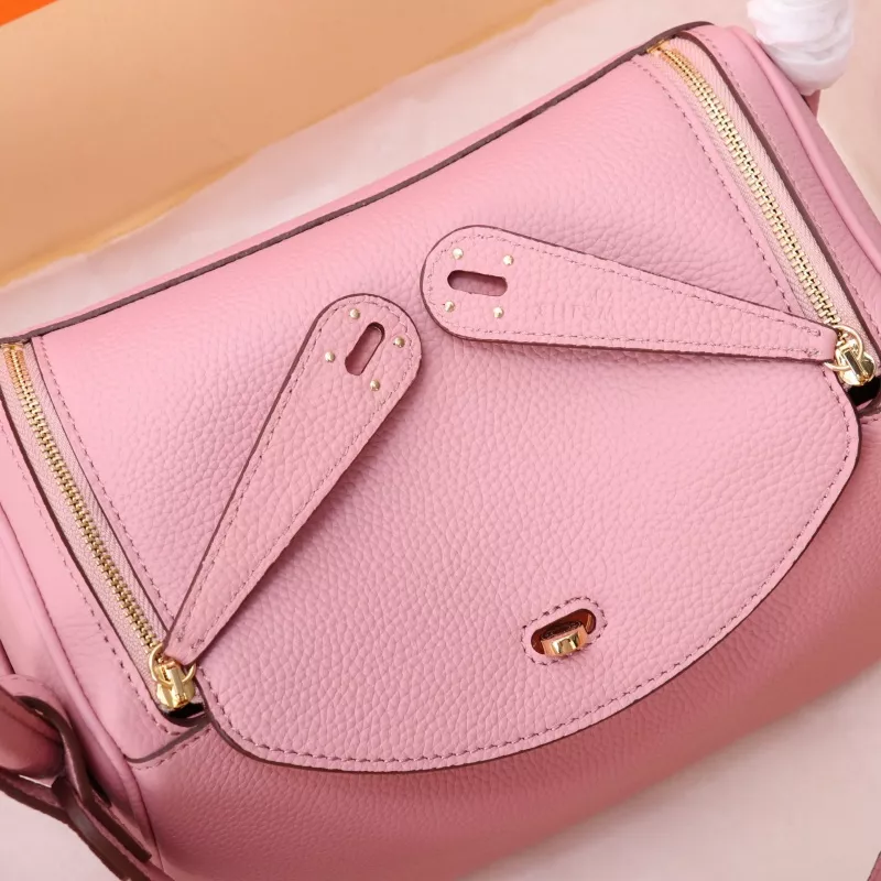 Hermes AAA Quality Handbags In Gold For Women Resilient 3658