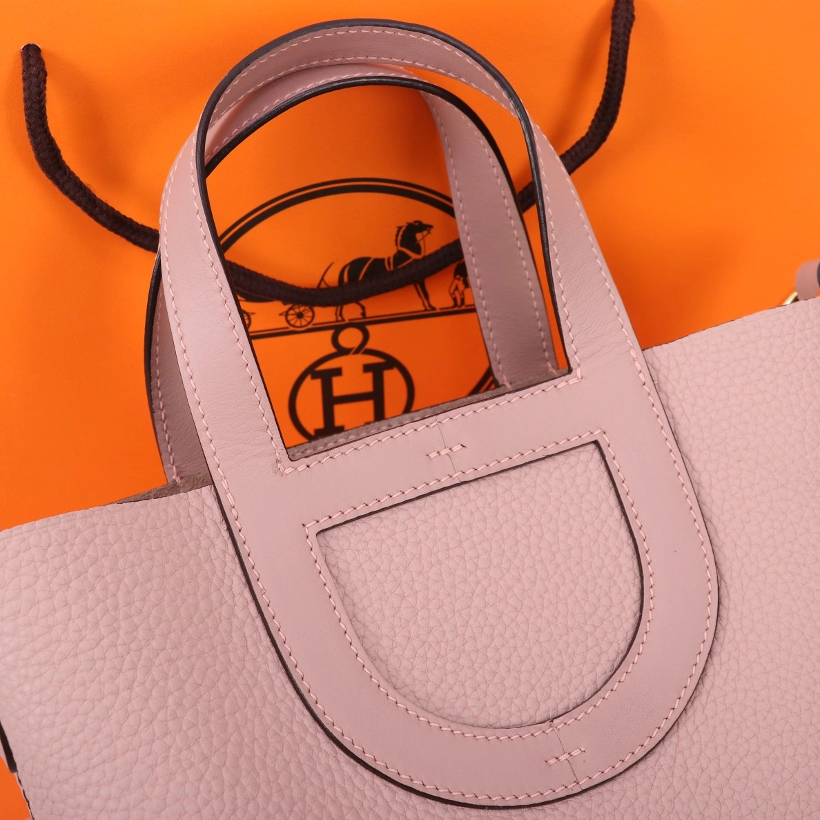 Hermes AAA Quality Handbags In Gold For Women Stylish 5486