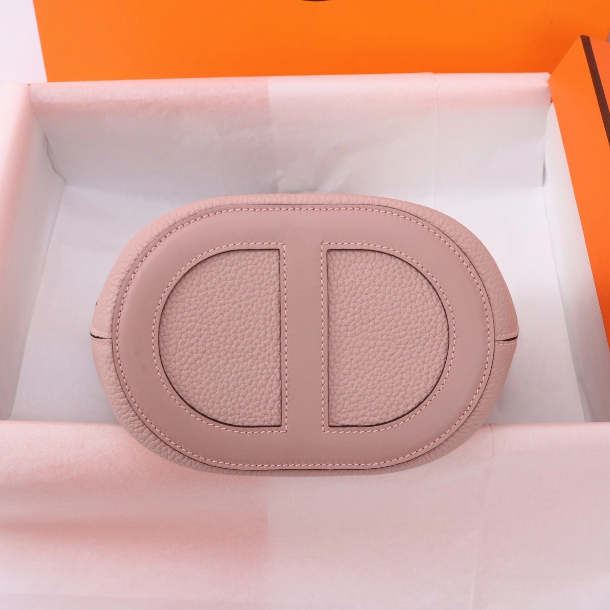 Hermes AAA Quality Handbags In Gold For Women Stylish 5486