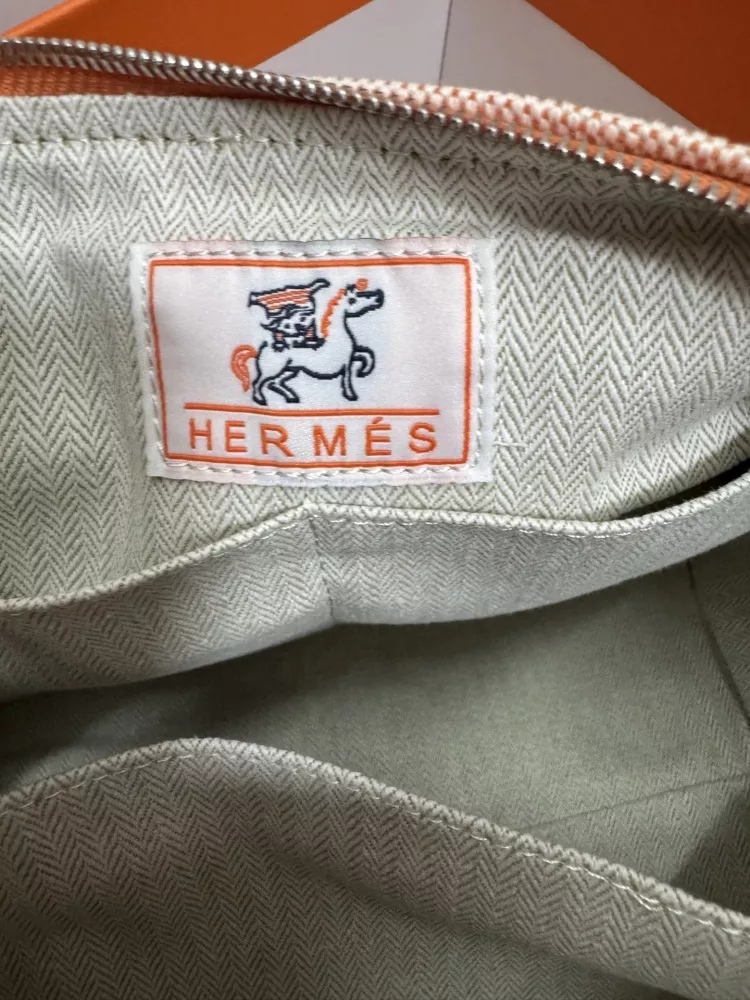 Hermes AAA Quality Handbags In Orange For Women HighQuality 7864