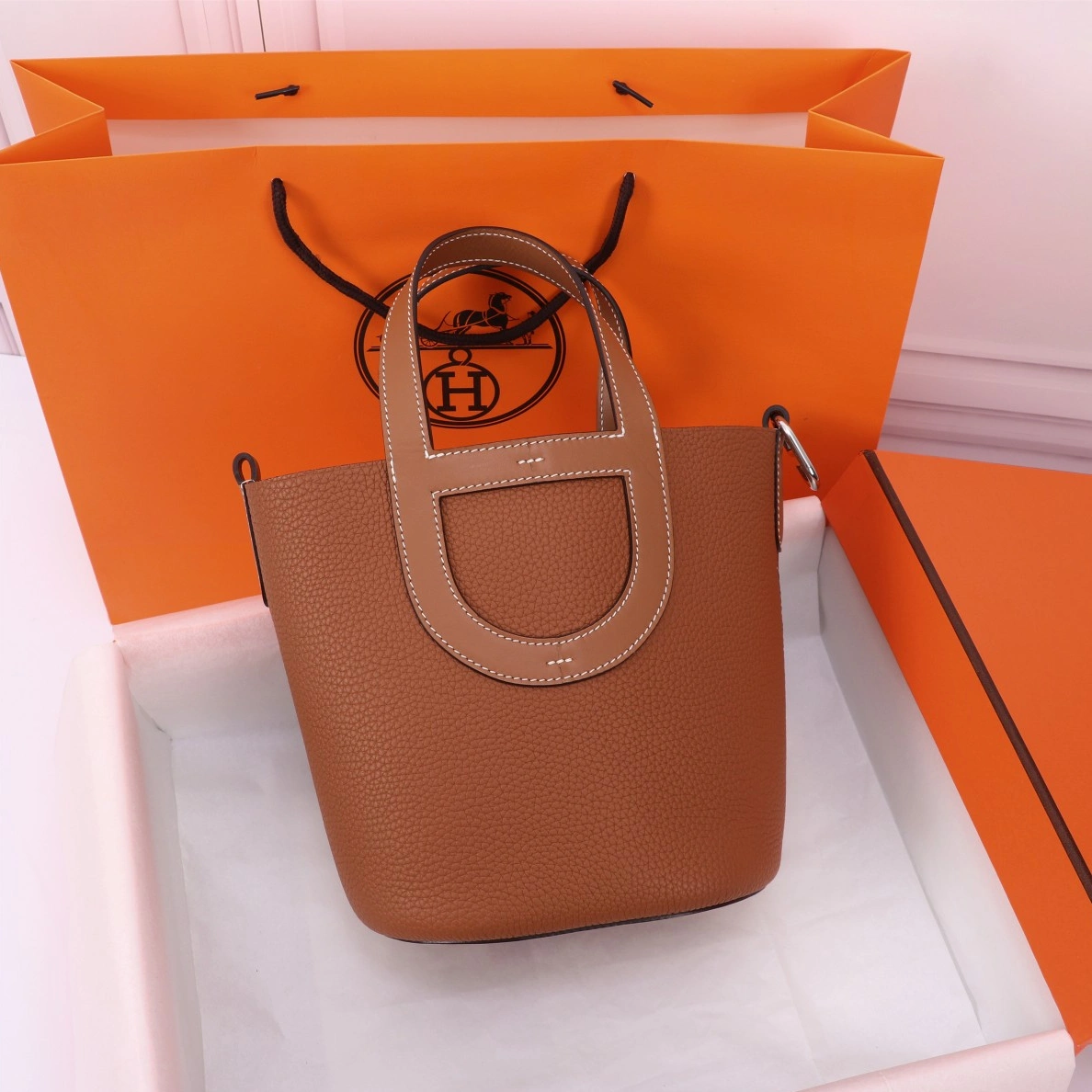 Hermes AAA Quality Handbags In Silver For Women Elegant 5855