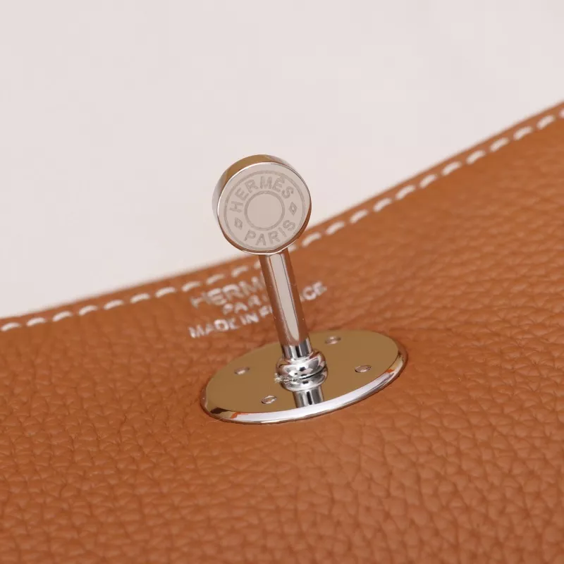 Hermes AAA Quality Handbags In Silver For Women HighQuality 3283