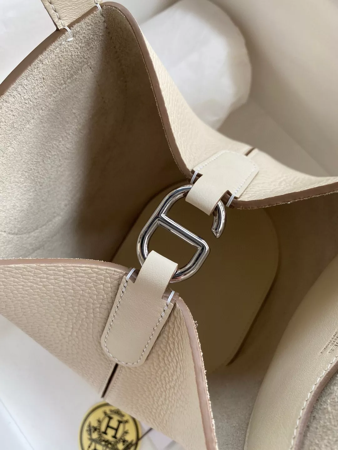 Hermes AAA Quality Handbags In Silver For Women SmartChoice 2568