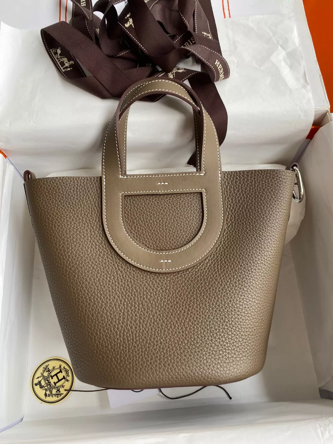 Hermes AAA Quality Handbags In Silver For Women Soft 3274
