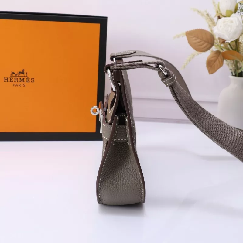 Hermes AAA Quality Messenger Bags For Unisex Reliable 331